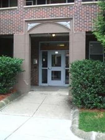 Building Photo - 45 Ashford St
