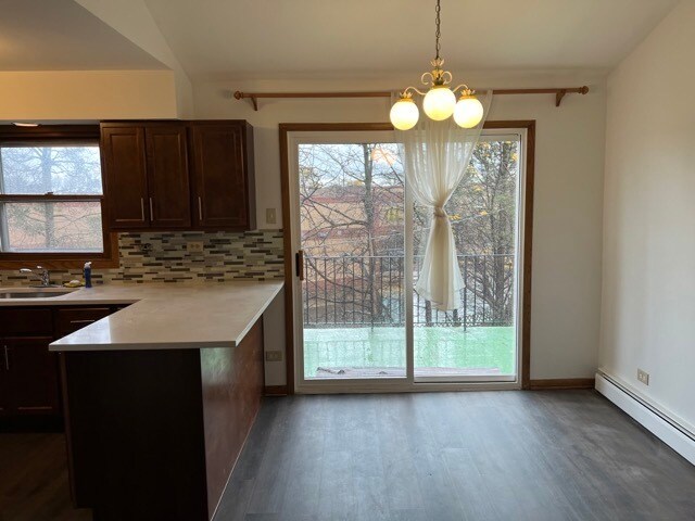 Foto del edificio - 6146 N Melvina Ave