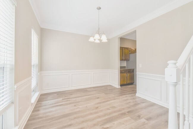Foto del edificio - 6607 Reedy Creek Rd