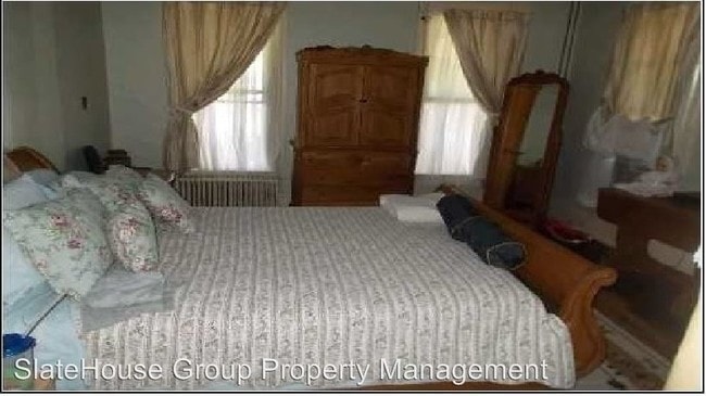 Building Photo - 50 W Allen St