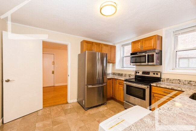 Foto del edificio - 9/1 Cleveland Circle 3BR with laundry in u...