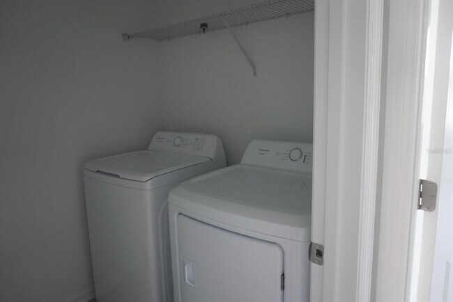 Foto del edificio - 7352 Summer Ivy Aly