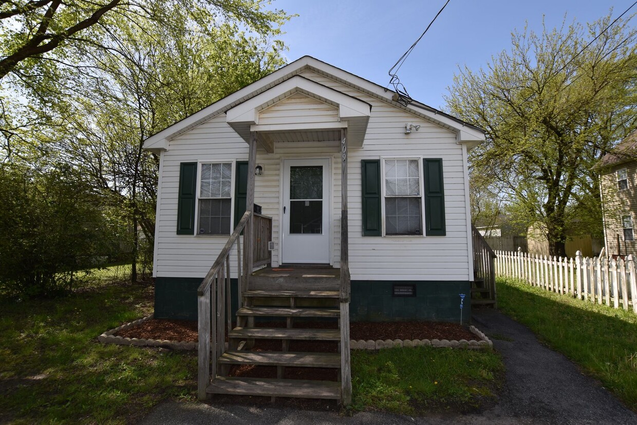 3 Bedroom 1 Bathroom - 3 Bedroom 1 Bathroom