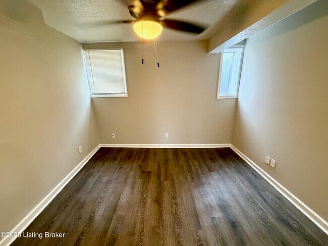 Foto del edificio - 510 S 15th St