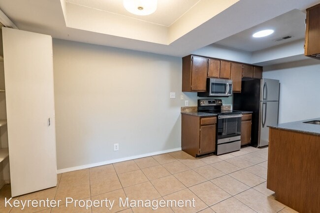 Building Photo - 2 br, 2 bath House - 6358 S 80th E Ave Unit E