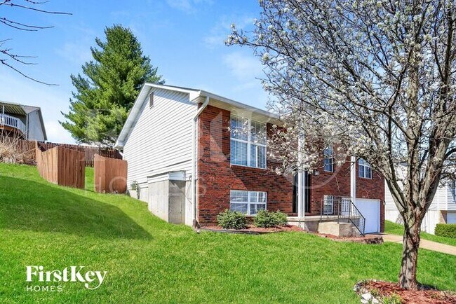 Building Photo - 2109 Willow Trace Dr