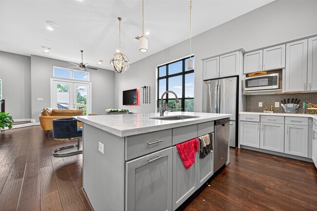 Foto del edificio - 1205 Wrightwood St