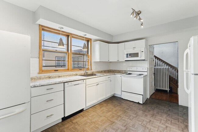 Foto del edificio - June 1st 2026 Move in Beautiful 7 Bedroom ...