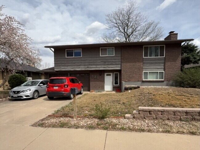 Foto del edificio - "Charming 3-Bedroom Boulder home!"