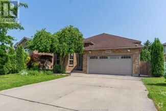 Building Photo - 1544 Imperial Crescent