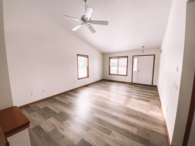 Foto del edificio - 2762 Churchhill Ln