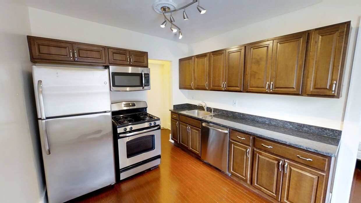 1929 E Genesee St, Syracuse, NY 13210 Apartments in Syracuse, NY