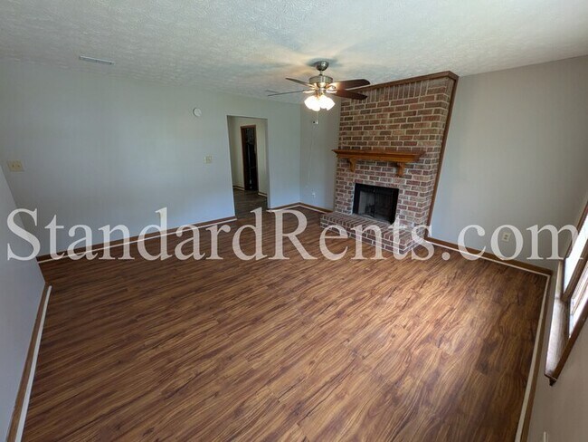 Foto del edificio - 5731 Buck Ct