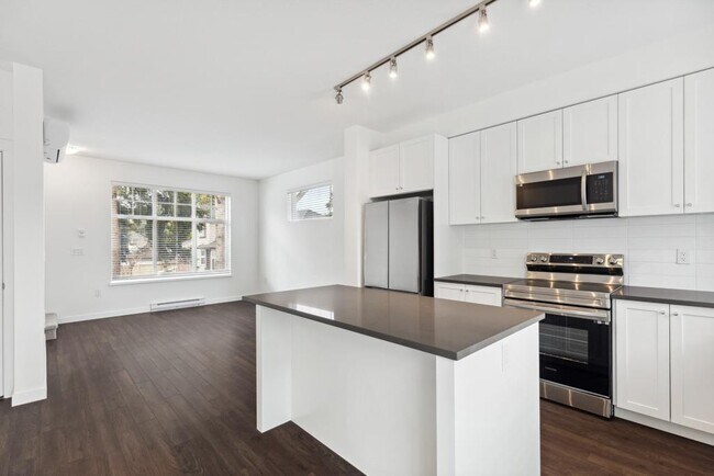 Building Photo - 15778 85 Av