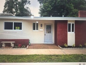 Building Photo - 6877 NW 30th St