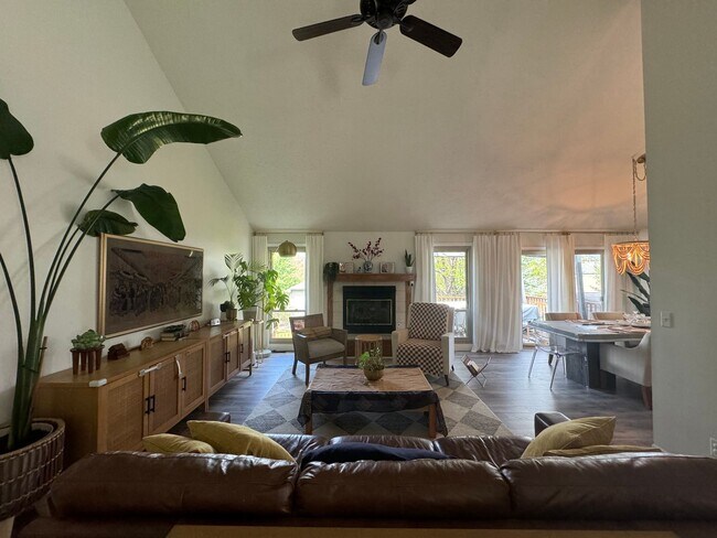 Foto del edificio - Home For Rent!