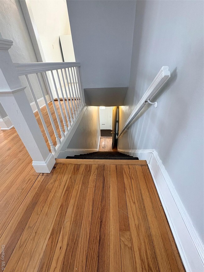 Building Photo - 68 Fir St