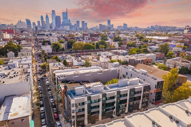 Building Photo - 1338 N 15th St