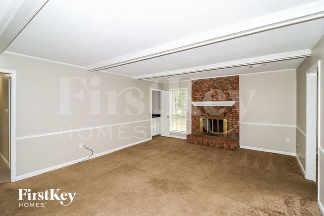 Building Photo - 6783 Seven Valley Dr