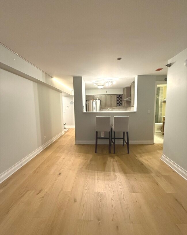 Foto del edificio - 345 N La Salle Dr