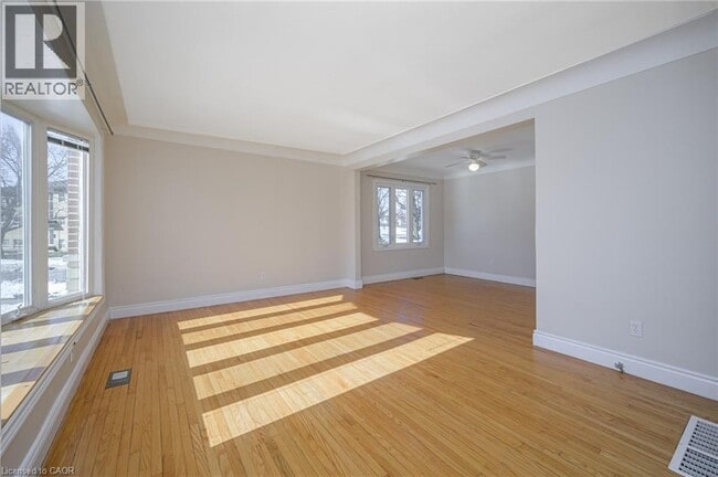 Building Photo - 1385 Olga Dr