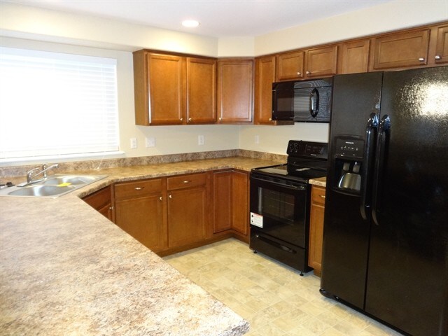 Foto del edificio - 5089 Morning Glory Pl