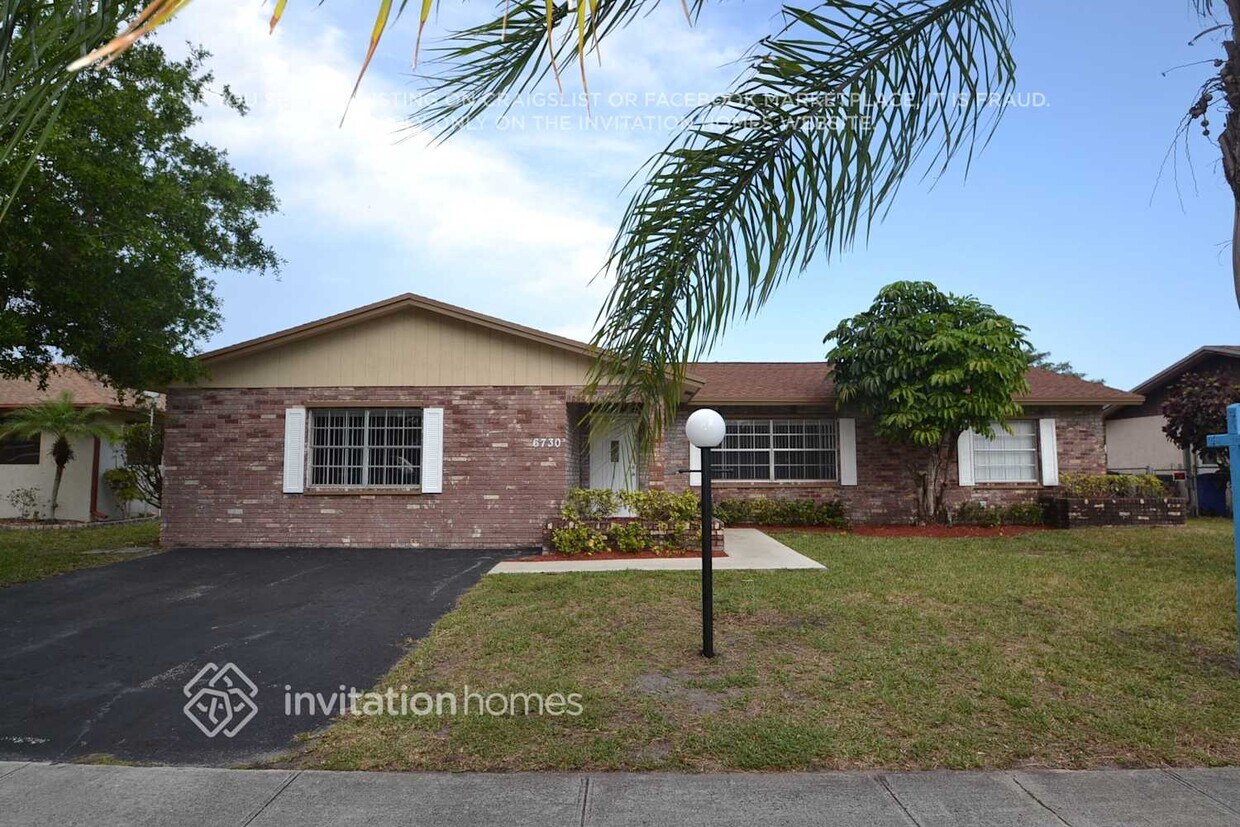Foto principal - 6730 NW 22nd Terrace