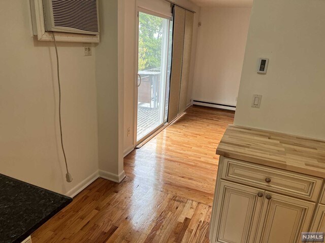 Building Photo - 137 Orient Wy