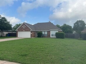 Building Photo - 209 Bryce Canyon Dr