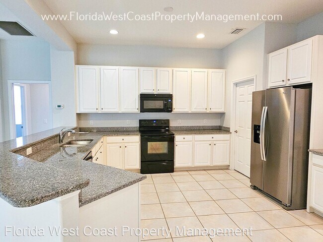 Building Photo - 4 br, 3 bath House - 13613 22nd Ct E