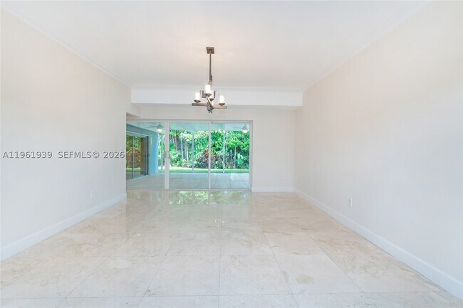 Foto del edificio - 310 Harbor Dr