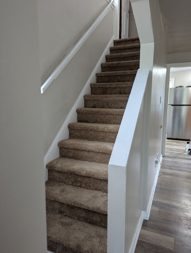 Foto del edificio - Charming 3-Bedroom Property in Prime Location