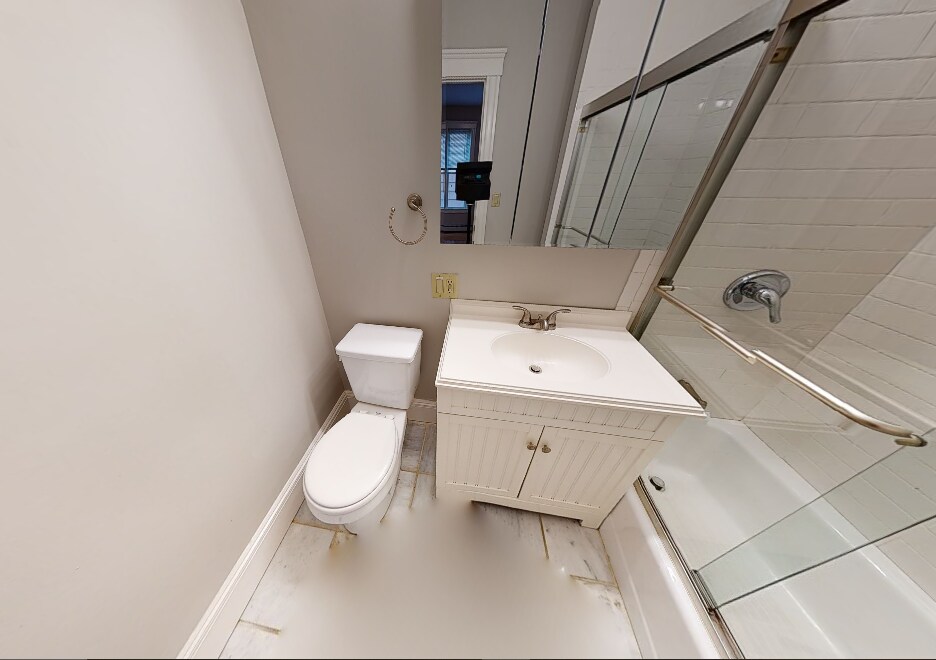 Foto principal - 6 Beacon St