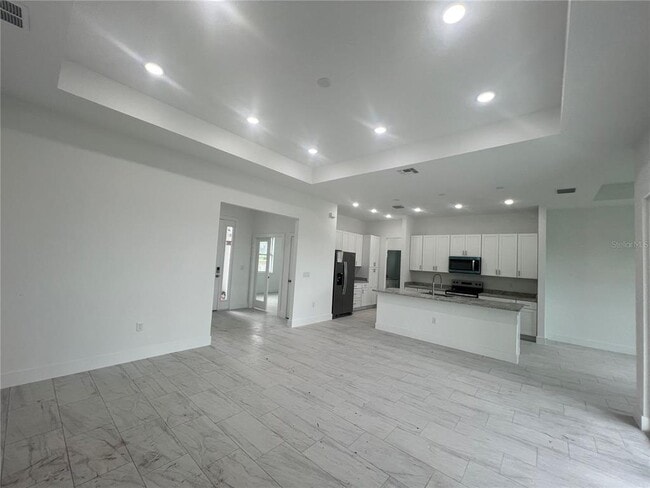 Building Photo - 52 Brig Cir E