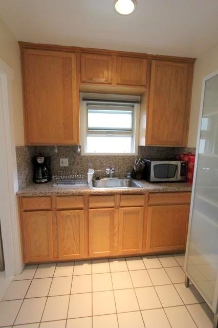 Adorable Unit - 843 Huntley Dr Unit #3/4