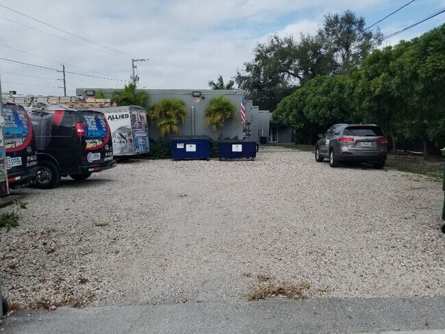 Foto del edificio - OFFICE SPACE- DANIA BEACH