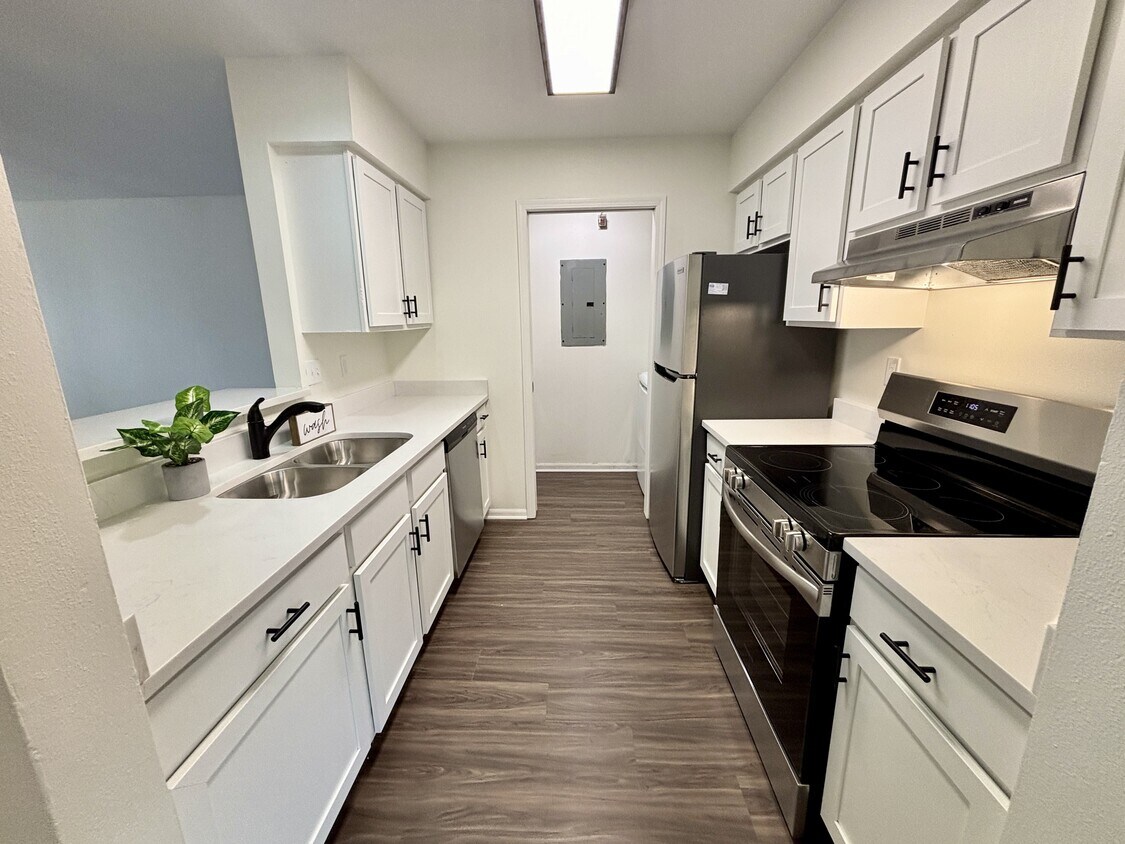 Foto principal - Crown Ridge Apartments