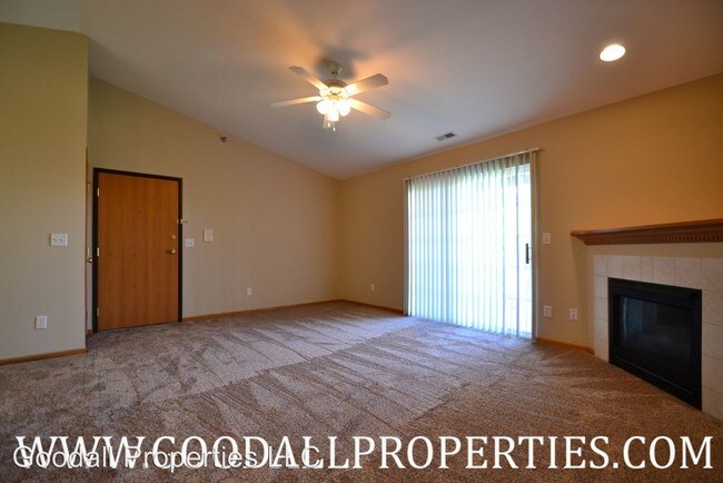 Building Photo - 2 br, 2 bath House - 4110 100th Street #12