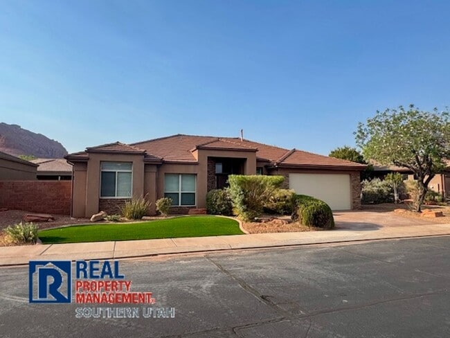 Building Photo - Copper Canyon 3 Bedroom Home