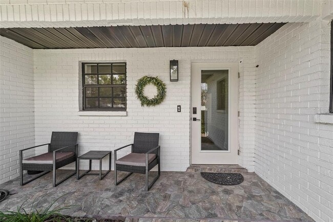 Building Photo - 4714 W Oakellar Ave