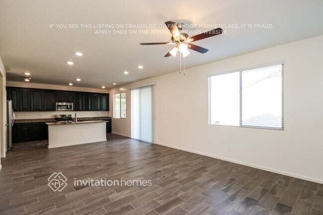 Foto del edificio - 1738 W Lacewood Pl