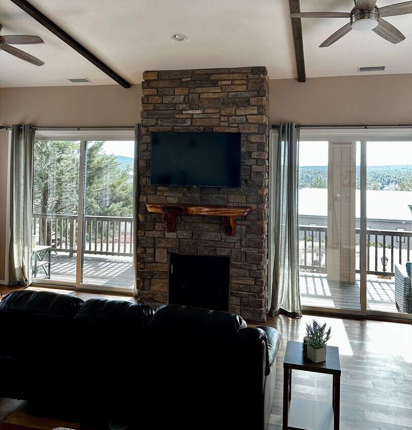 Foto principal - 1156 E Elk Rim Ct