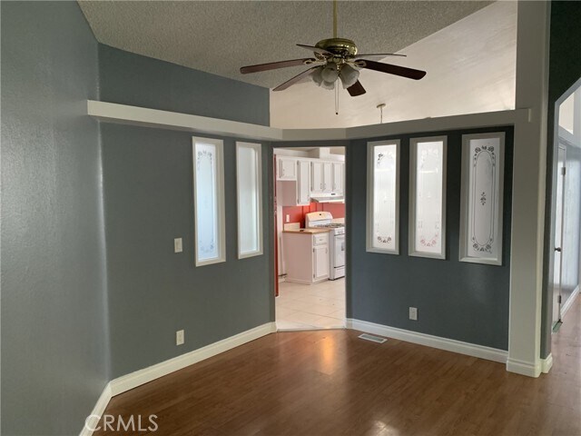 Foto del edificio - 47800 Madison St