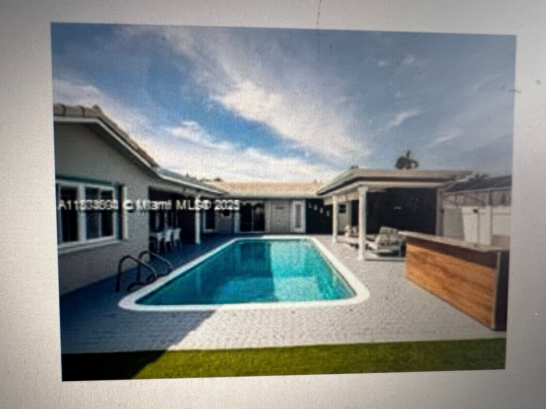 Building Photo - 3740 N 53rd Ave