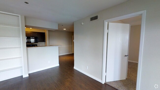 1HAB, 1BA - 700 ft² - Anchor at South Shore