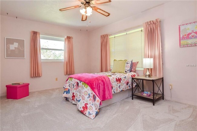 Foto del edificio - 10613 Lake Vista Drive