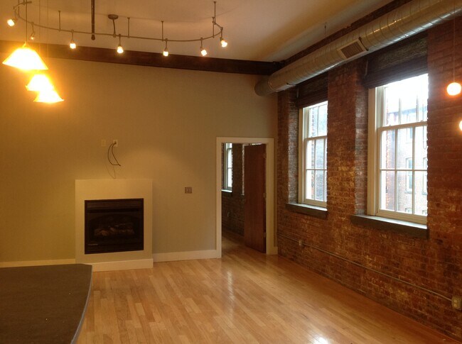 Foto del edificio - 1260 W 4th St