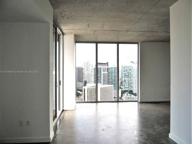 Foto del edificio - 151 SE 1st St