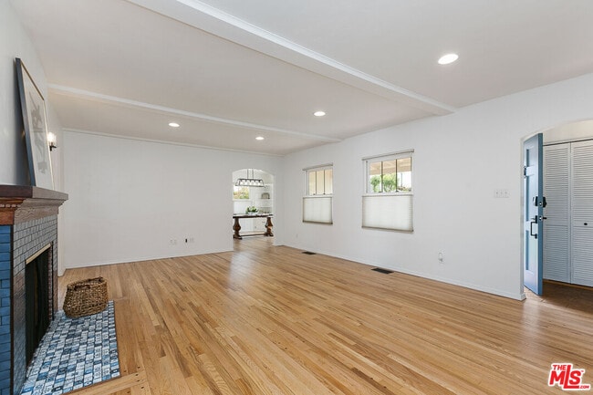 Building Photo - 3101 Cardiff Ave