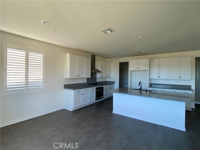 Building Photo - 24201 Arroyo Dr